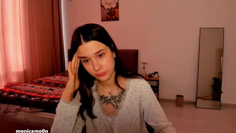 Snapshot of ssash1mii chatting on 02-07-25, 09:37 Hey guys i miss you so much online show from 02-07-25, 09:37