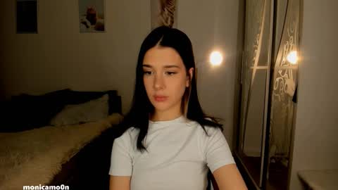 Snapshot of ssash1mii chatting on 09-22-25, 10:34 Hey guys i miss you so much online show from 09-22-25, 10:34