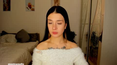 Snapshot of ssash1mii chatting on 10-30-25, 09:04 Hey guys i miss you so much online show from 10-30-25, 09:04