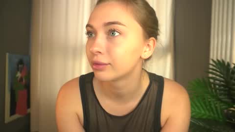 Kate online show from 09-17-25, 04:25