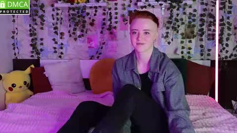 Snapshot of ssugarrush chatting on 11-17-25, 03:51 Agatha online show from 11-17-25, 03:51