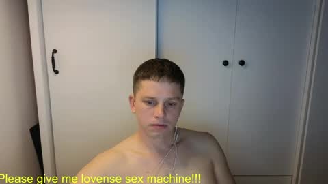st1vemaster01 online show from 06-01-26, 02:41