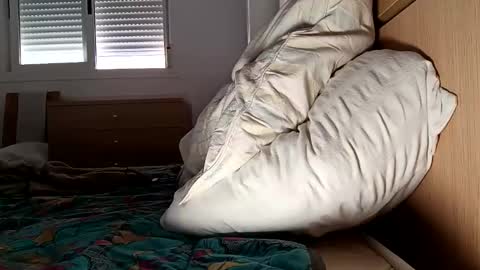 St Amor online show from 09-13-25, 07:08