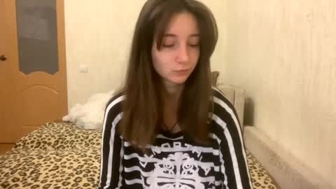 Snapshot of st_annia chatting on 10-22-25, 08:03 Emily online show from 10-22-25, 08:03