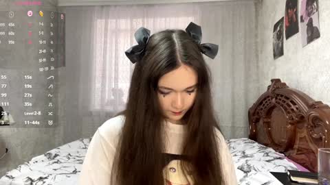 Emily online show from 11-01-25, 11:34