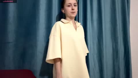 Emily online show from 02-04-26, 06:36