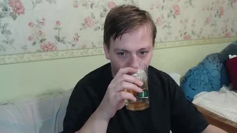 Snapshot of st_rudy chatting on 12-10-24, 08:40 Joe Peach online show from 12-10-24, 08:40