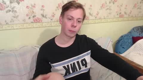 Snapshot of st_rudy chatting on 12-13-24, 01:44 Joe Peach online show from 12-13-24, 01:44