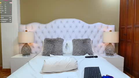 Snapshot of stacey_williams chatting on 03-10-25, 04:38 Stacey online show from 03-10-25, 04:38