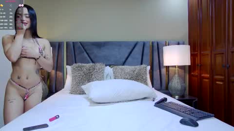 Snapshot of stacey_williams chatting on 09-23-25, 01:41 Stacey online show from 09-23-25, 01:41