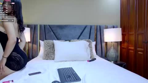 Snapshot of stacey_williams chatting on 11-08-25, 01:50 Stacey online show from 11-08-25, 01:50