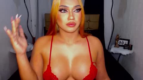 DomStacey online show from 12-06-24, 03:44