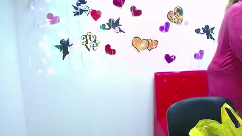 Stacey online show from 02-09-25, 04:07