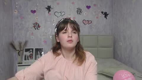 Stacey online show from 02-12-25, 03:49