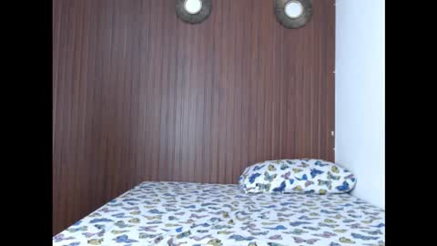 staceythekat online show from 12-17-25, 02:06