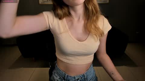 Snapshot of staceywood_ chatting on 03-30-26, 10:38 Stacy Woods online show from 03-30-26, 10:38