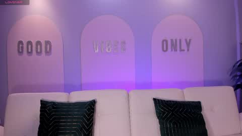 Snapshot of staceywood_ chatting on 04-14-26, 11:05 Stacy Woods online show from 04-14-26, 11:05