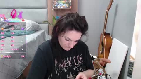 Snapshot of stacy_davise chatting on 02-18-25, 03:32 STACY online show from 02-18-25, 03:32