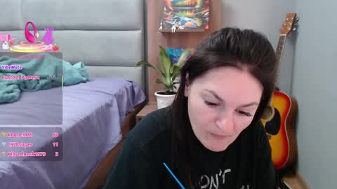Snapshot of stacy_davise chatting on 02-21-25, 06:15 STACY online show from 02-21-25, 06:15