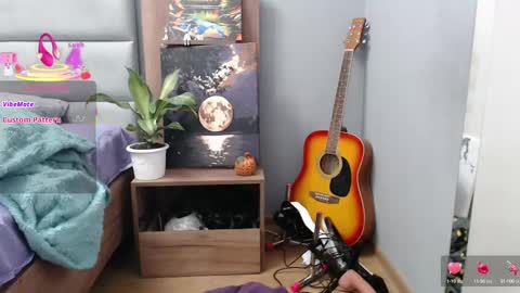 Snapshot of stacy_davise chatting on 02-22-25, 09:01 STACY online show from 02-22-25, 09:01