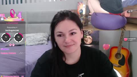 Snapshot of stacy_davise chatting on 02-23-25, 11:33 STACY online show from 02-23-25, 11:33