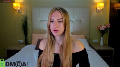 Snapshot of stacy_riiver chatting on 09-17-25, 07:21 Stacy Mon Tue Wed Thu Fri Sun GMT GMT 3 1000am - 0400pm online show from 09-17-25, 07:21