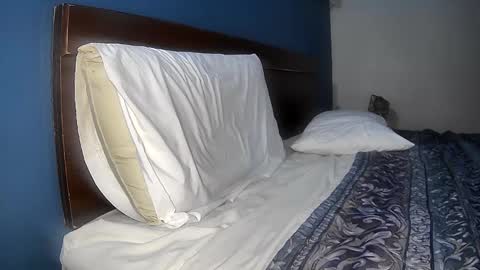 Stacy online show from 10-31-25, 03:29