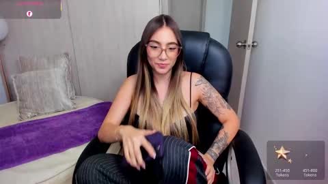 Stacy Conner online show from 10-28-25, 08:33