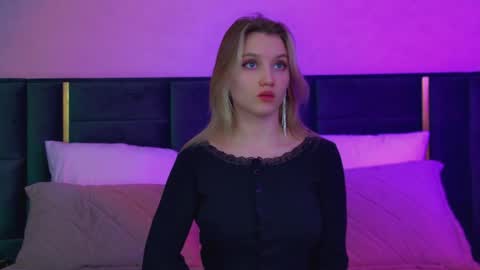 StacyEvances online show from 02-15-26, 06:26