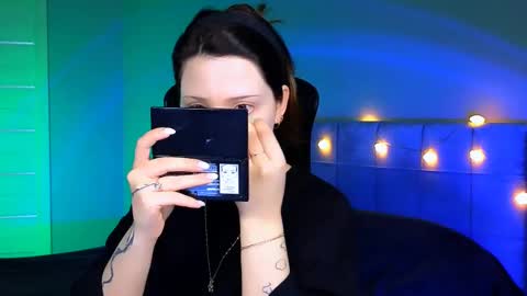 Snapshot of stacygonzales_ chatting on 02-13-25, 06:41 Bye bye dear See you on December 3st online show from 02-13-25, 06:41