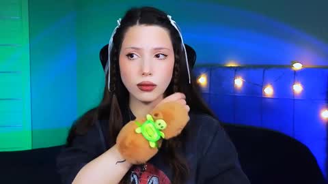 Snapshot of stacygonzales_ chatting on 02-15-25, 09:27 Bye bye dear See you on December 3st online show from 02-15-25, 09:27