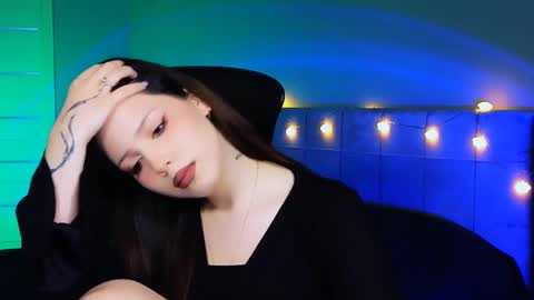 Snapshot of stacygonzales_ chatting on 02-18-25, 09:32 Bye bye dear See you on December 3st online show from 02-18-25, 09:32