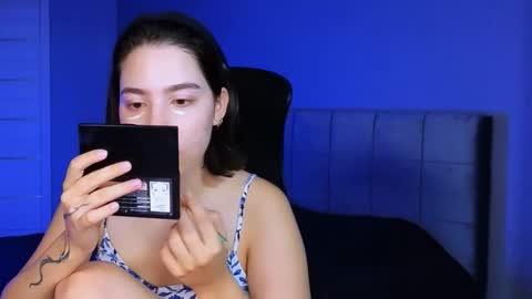 Snapshot of stacygonzales_ chatting on 09-18-25, 05:53 Bye bye dear See you on December 3st online show from 09-18-25, 05:53