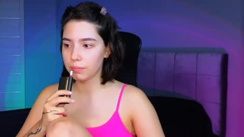 Snapshot of stacygonzales_ chatting on 09-19-25, 06:59 Bye bye dear See you on December 3st online show from 09-19-25, 06:59