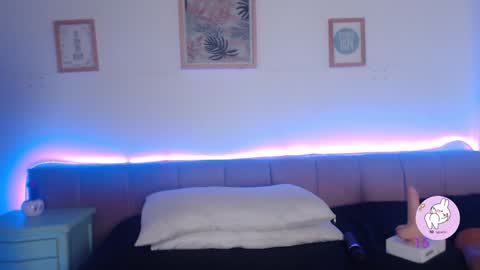 Stacy online show from 01-22-25, 06:20