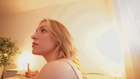Kristina online show from 05-11-26, 04:04