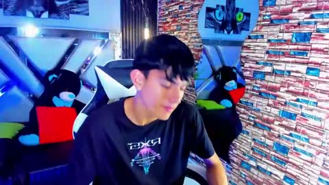 Snapshot of star_blew chatting on 12-05-24, 12:33 star_blew online show from 12-05-24, 12:33