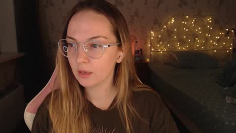 Alice online show from 12-29-24, 01:49