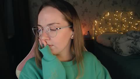 Alice online show from 01-02-25, 01:51