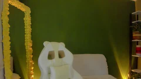 Snapshot of star_sub1 chatting on 10-23-25, 04:50 star_sub1 online show from 10-23-25, 04:50