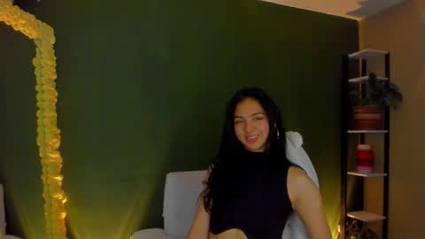 Snapshot of star_sub1 chatting on 10-24-25, 10:06 star_sub1 online show from 10-24-25, 10:06