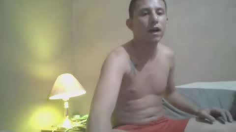 Snapshot of starkharley chatting on 09-28-25, 01:33 starkharley online show from 09-28-25, 01:33