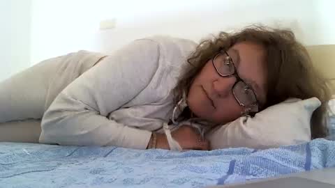 Snapshot of starlagurl chatting on 01-18-25, 07:59 starlagurl online show from 01-18-25, 07:59