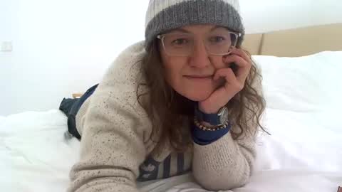 Snapshot of starlagurl chatting on 02-05-25, 04:48 starlagurl online show from 02-05-25, 04:48