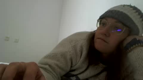 Snapshot of starlagurl chatting on 02-06-25, 04:53 starlagurl online show from 02-06-25, 04:53