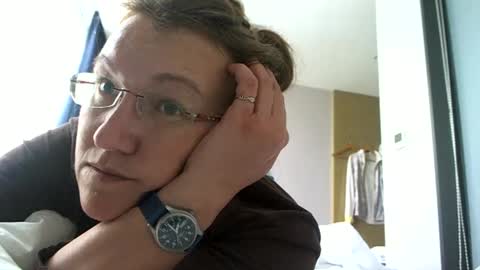 Snapshot of starlagurl chatting on 02-14-25, 06:02 starlagurl online show from 02-14-25, 06:02