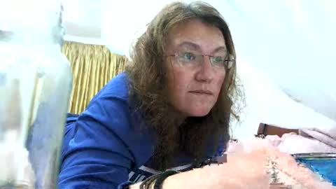 Snapshot of starlagurl chatting on 02-15-25, 12:01 starlagurl online show from 02-15-25, 12:01