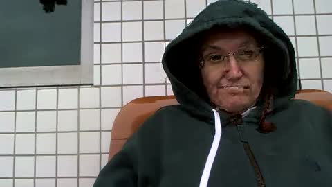 Snapshot of starlagurl chatting on 02-22-25, 06:17 starlagurl online show from 02-22-25, 06:17