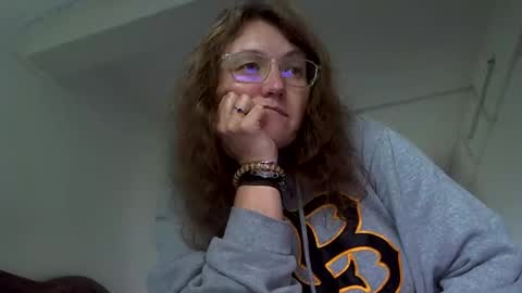 Snapshot of starlagurl chatting on 03-05-25, 06:44 starlagurl online show from 03-05-25, 06:44