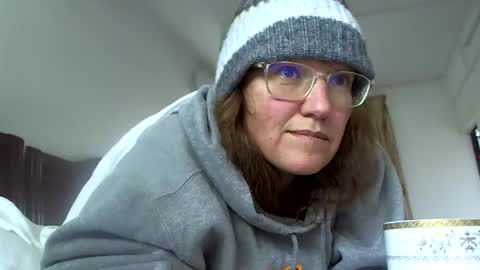 Snapshot of starlagurl chatting on 03-07-25, 04:35 starlagurl online show from 03-07-25, 04:35